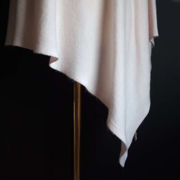 Asymmetrical Poncho in Blush Pink - Picture 4 of 6